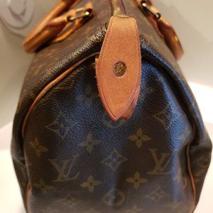 Speedy!! Authentic Louis Vuitton Satchel!